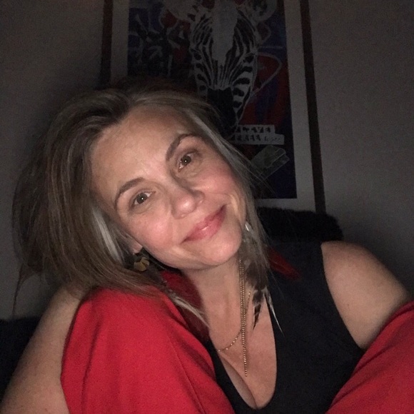 Meet your Posher, Christine - Picture 1 of 1